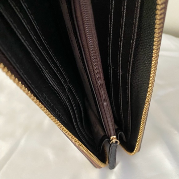 Michael Kors studded dome Satchel with matching wallet - Picture 6 of 9